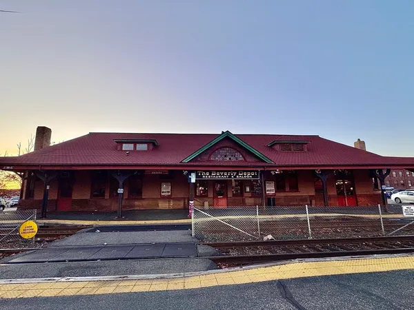 $3,000 | 7 Hardy Street, Unit 1, Beverly, MA 01915