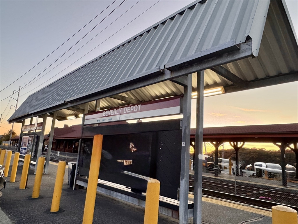 7 Hardy Street, Unit 1 Beverly, MA 01915 - Photo 22 of 24 a view of a car park from a balcony