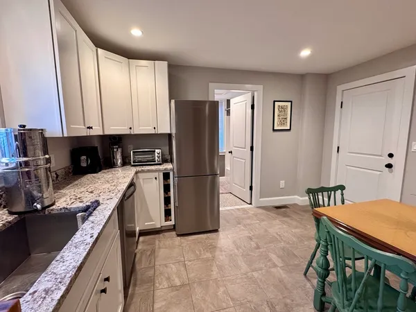 $3,000 | 7 Hardy Street, Unit 1, Beverly, MA 01915