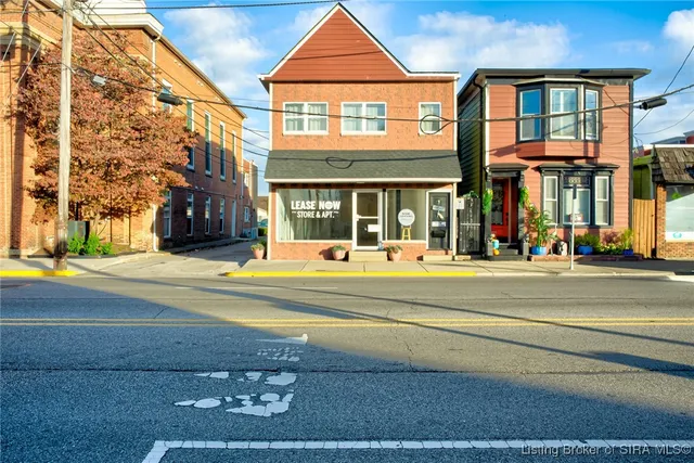 $1,300 | 313 East Spring Street, Unit 2, New Albany, IN 47150