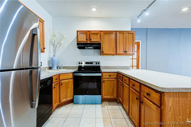 $1,300 | 313 East Spring Street, Unit 2, New Albany, IN 47150