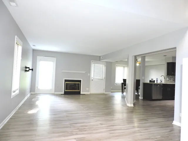 $409,900 | 245 Carlisle Avenue, Westmont, IL 60559