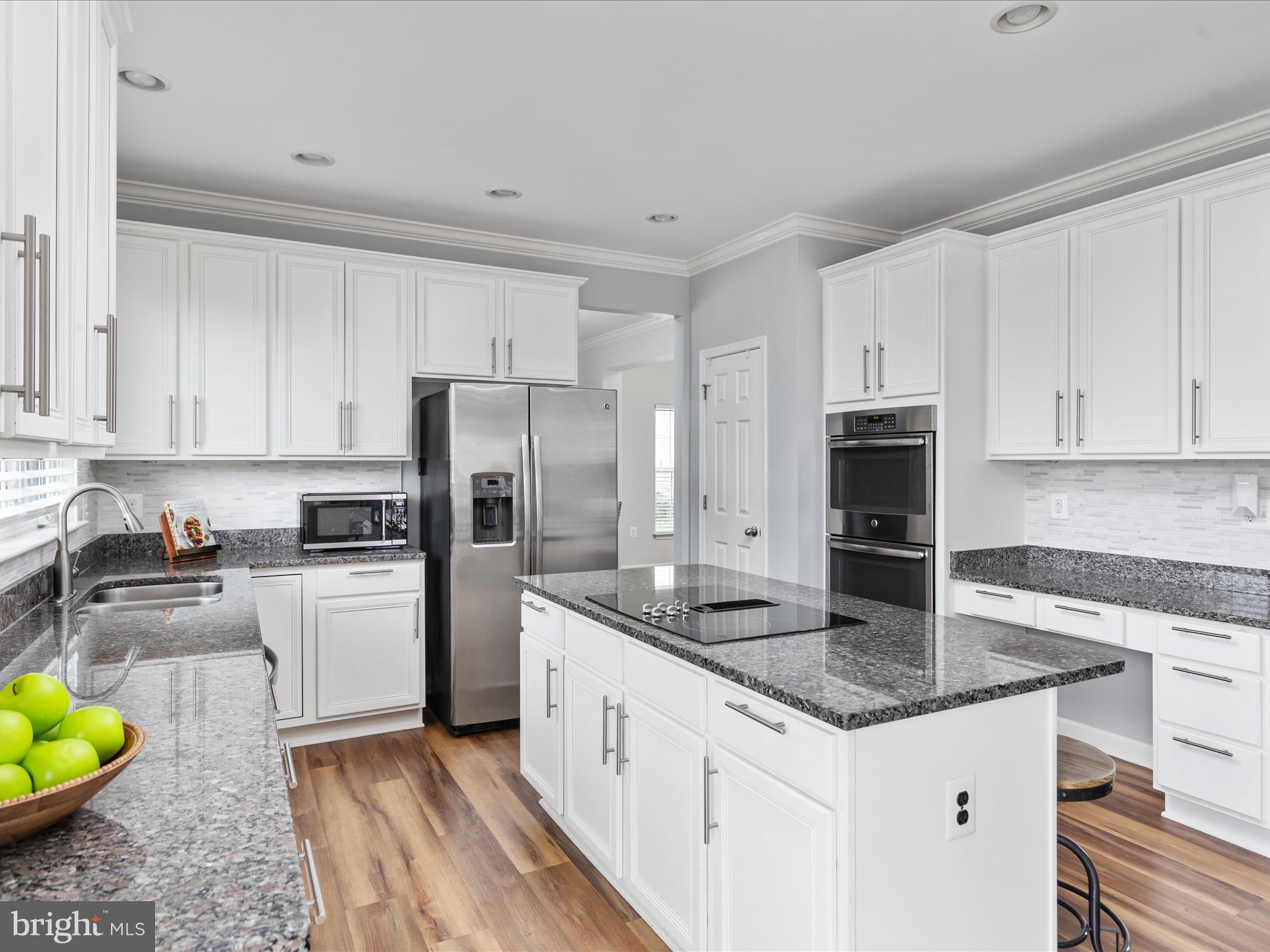 17618 Cleveland Park Drive Round Hill, VA 20141 - Photo 12 of 58