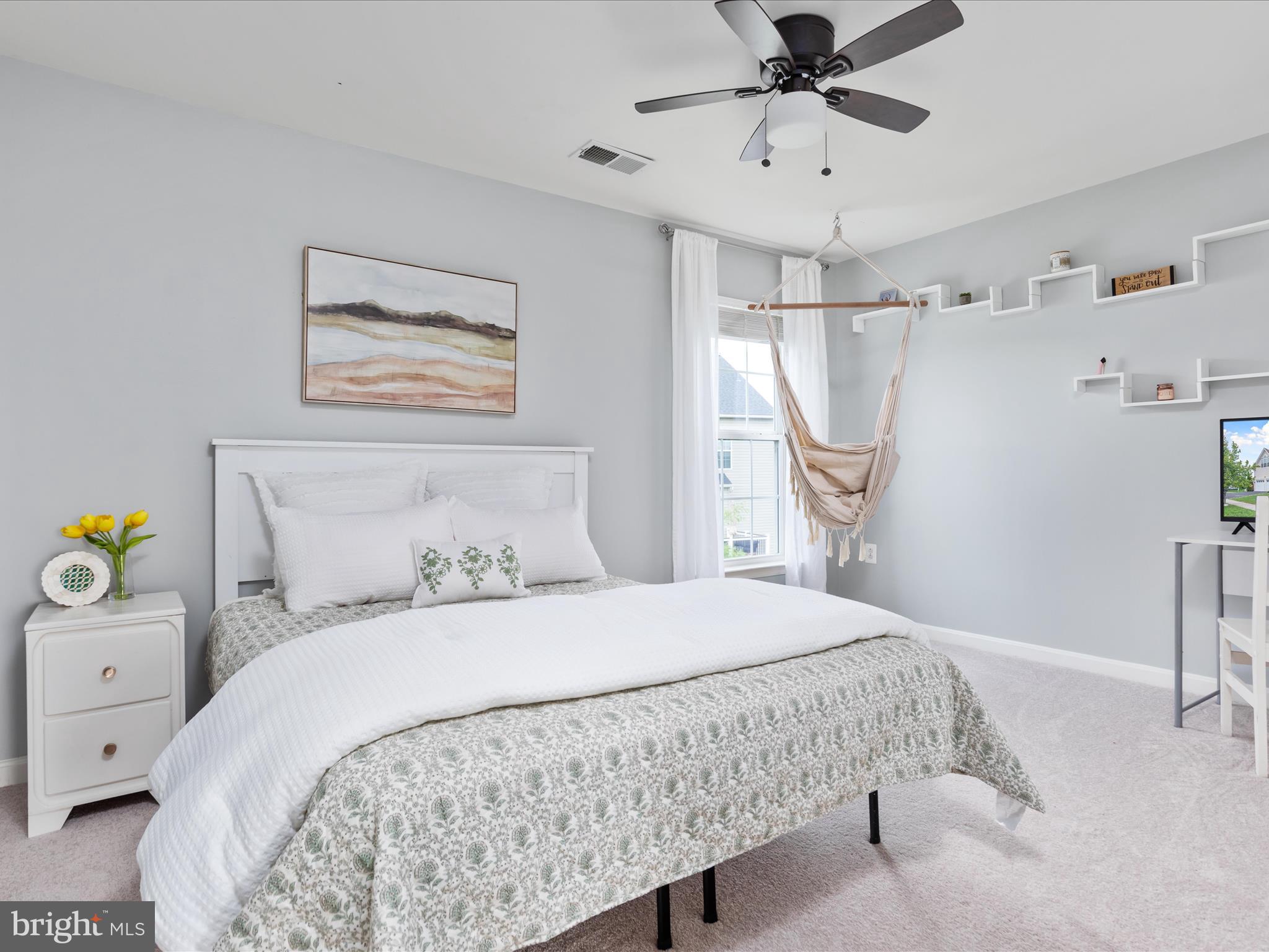 17618 Cleveland Park Drive Round Hill, VA 20141 - Photo 20 of 58 Bedroom 3