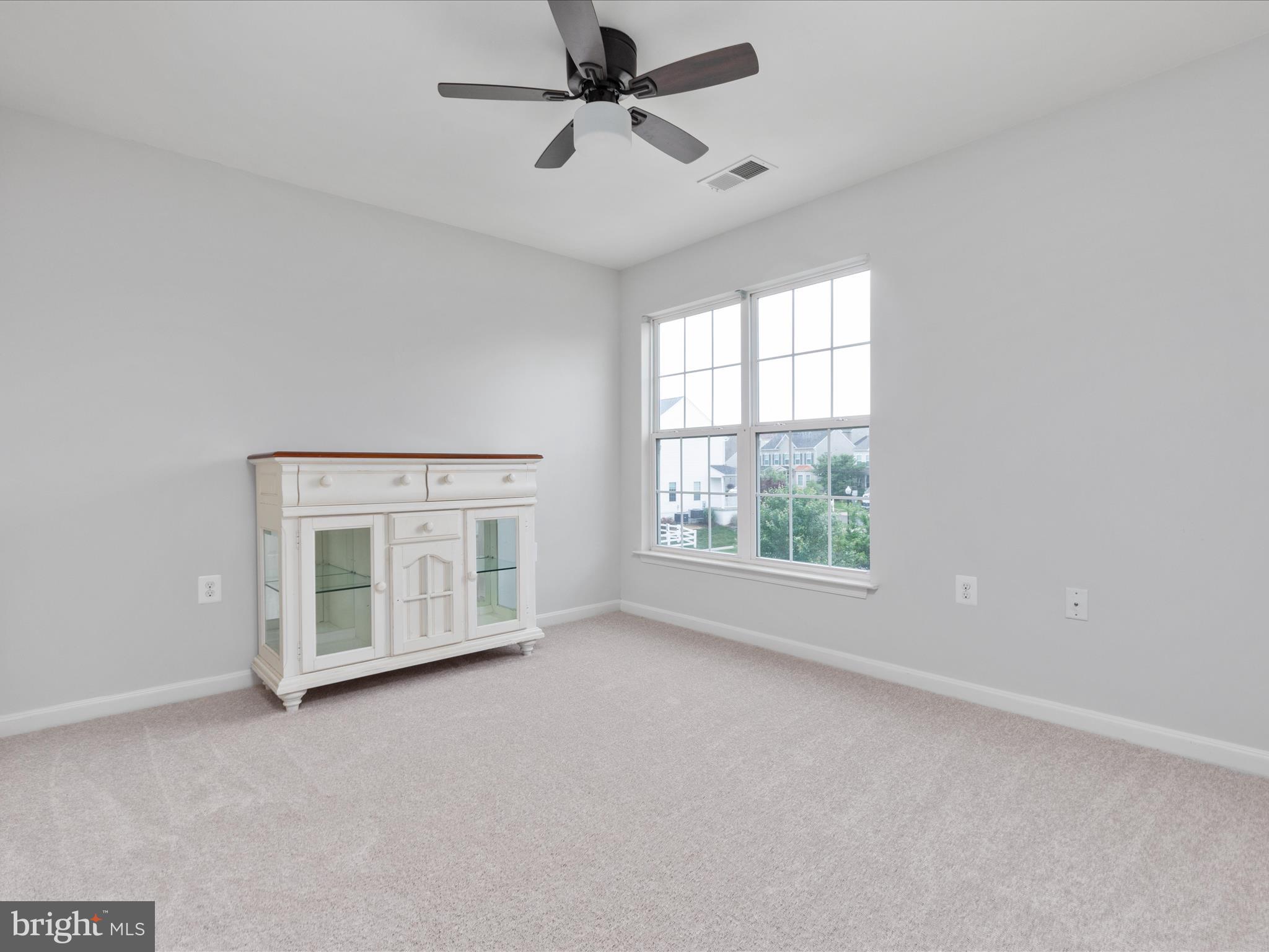 17618 Cleveland Park Drive Round Hill, VA 20141 - Photo 22 of 58 Bedroom 4