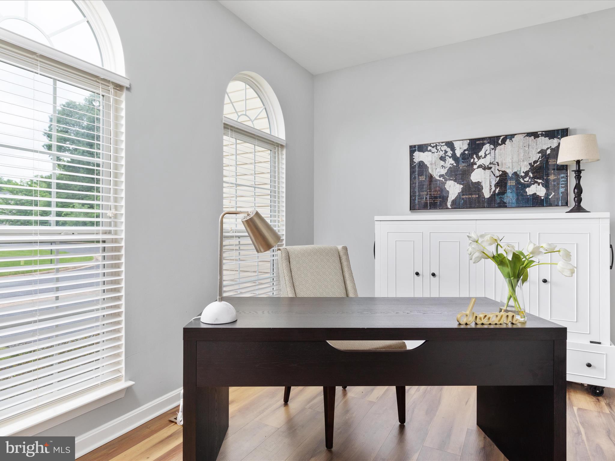 17618 Cleveland Park Drive Round Hill, VA 20141 - Photo 3 of 58