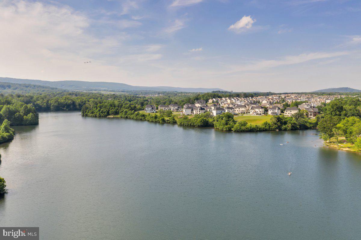 17618 Cleveland Park Drive Round Hill, VA 20141 - Photo 51 of 58