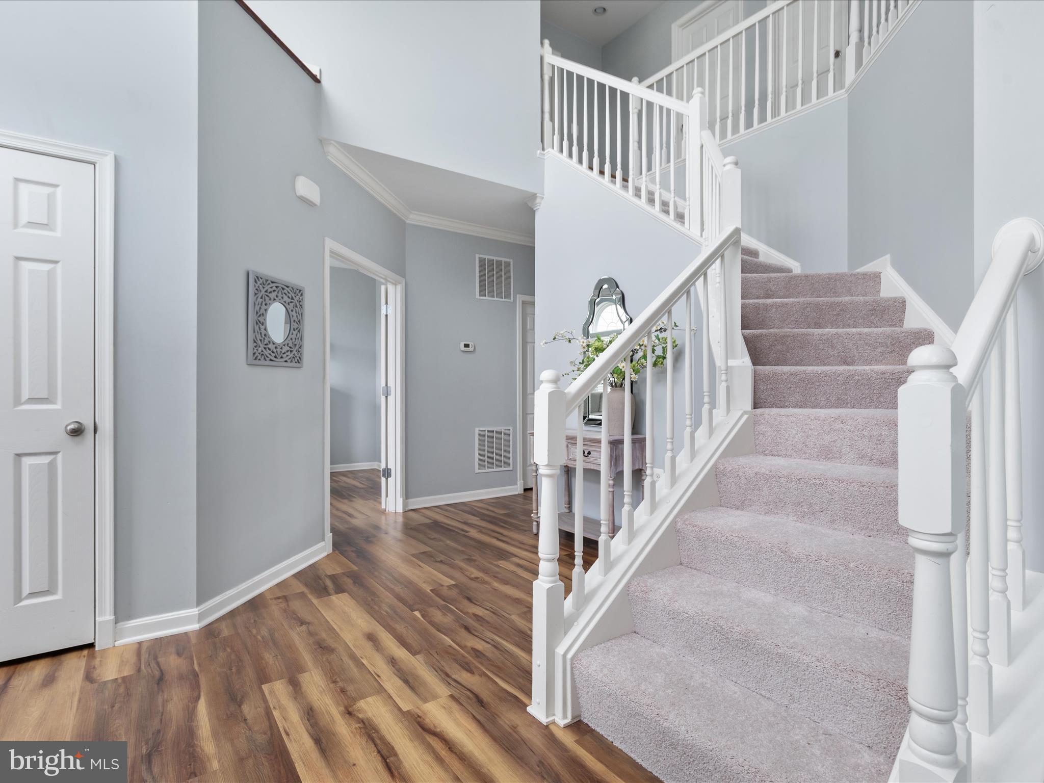 17618 Cleveland Park Drive Round Hill, VA 20141 - Photo 6 of 58