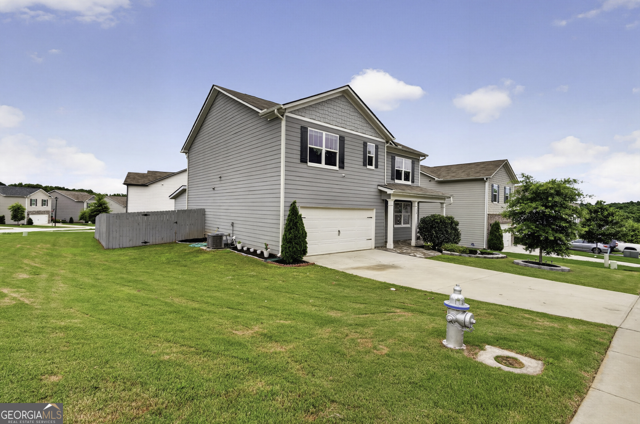 359 Walnut Grove Way Pendergrass, GA 30567 - Photo 2 of 40
