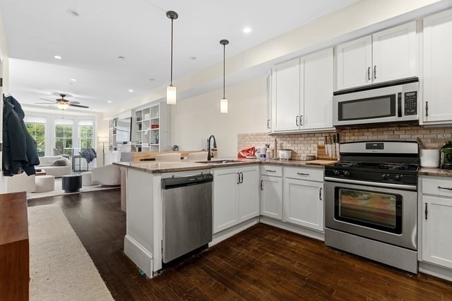 23 Hillside Street Boston, MA 02120 - Photo 14 of 26