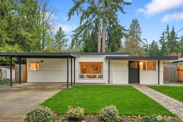 $869,000 | 1021 Walnut Street, Edmonds, WA 98020