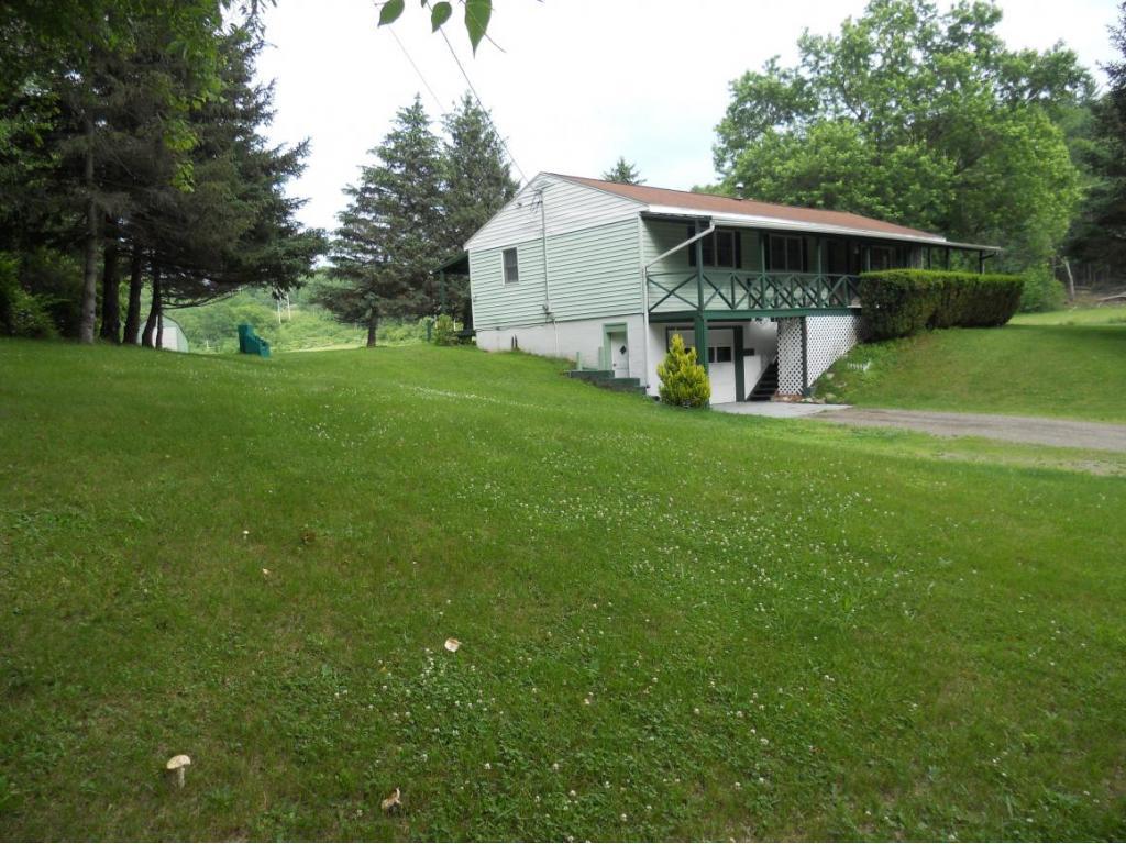 152 Marshman Road Chenango Forks, NY 13746 - Photo 3 of 21 Gallery Image 3