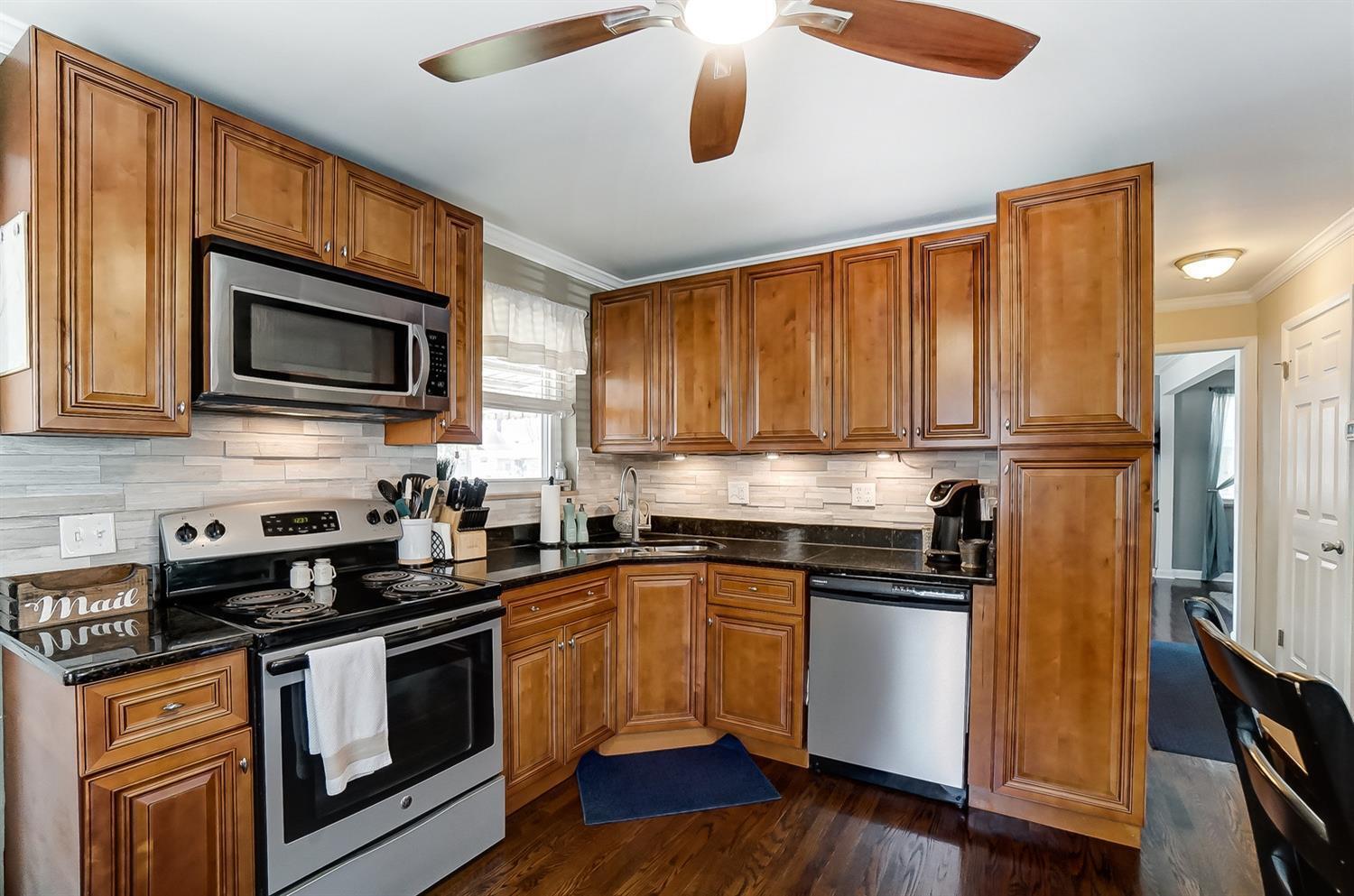 2238 Hunt Road Reading, OH 45215 - Photo 12 of 41