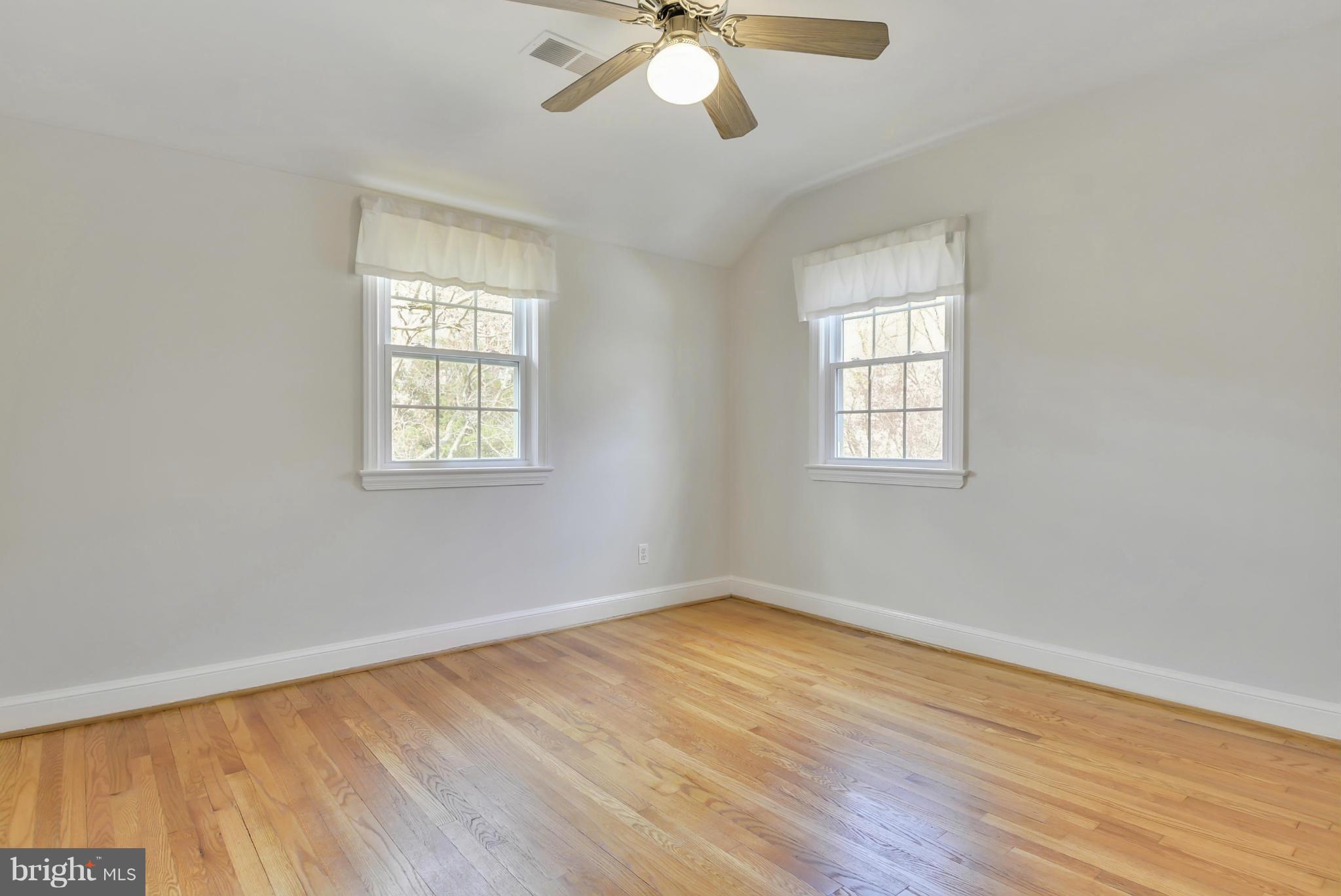 306 St Lawrence Drive Silver Spring, MD 20901 - Photo 16 of 28 Bedroom