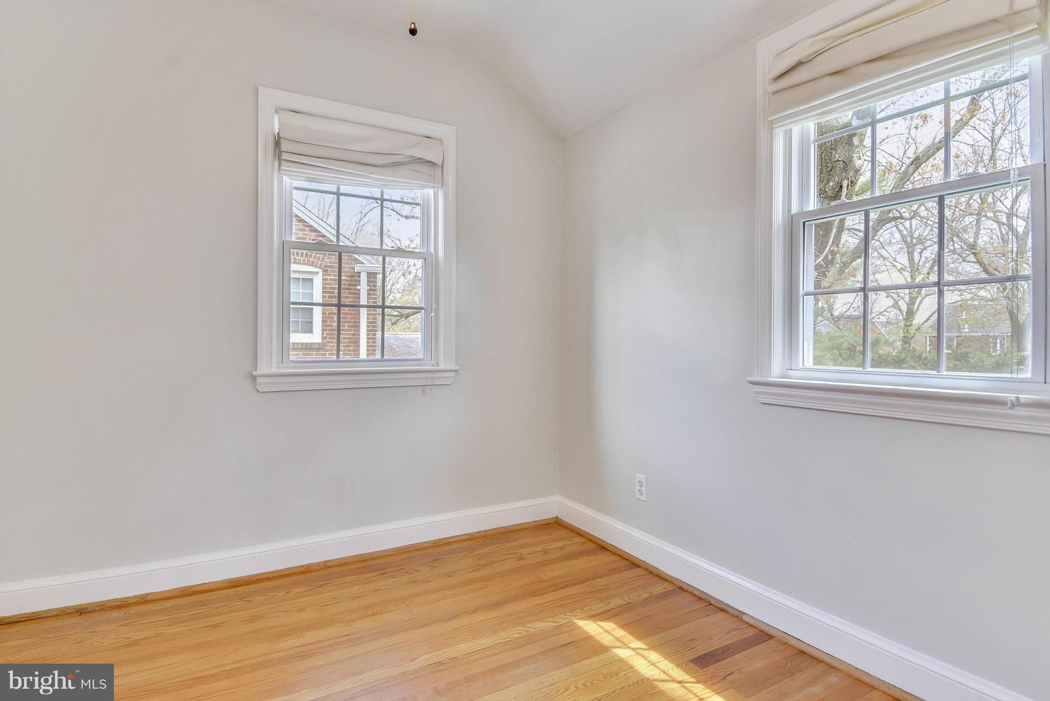 306 St Lawrence Drive Silver Spring, MD 20901 - Photo 17 of 28 Bedroom