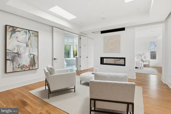 $5,495,000 | 3001 Foxhall Road Northwest, Washington, DC 20016