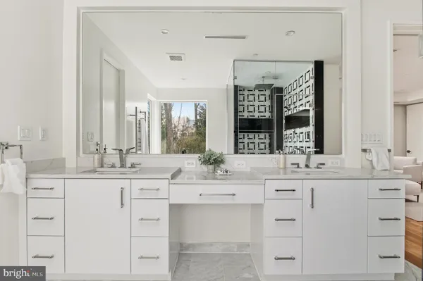 $5,495,000 | 3001 Foxhall Road Northwest, Washington, DC 20016