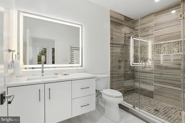 $5,495,000 | 3001 Foxhall Road Northwest, Washington, DC 20016