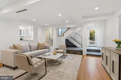 $5,495,000 | 3001 Foxhall Road Northwest, Washington, DC 20016