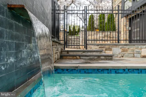 $5,495,000 | 3001 Foxhall Road Northwest, Washington, DC 20016