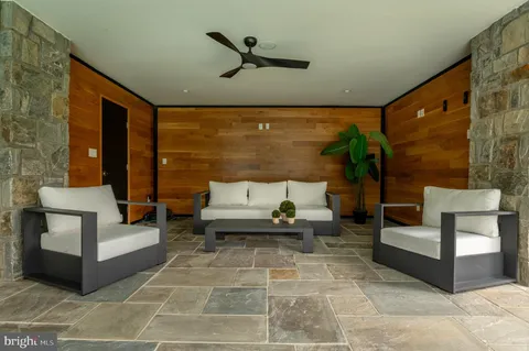 $5,495,000 | 3001 Foxhall Road Northwest, Washington, DC 20016