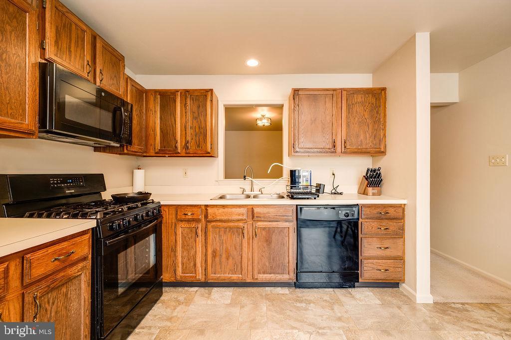 71 Winchester Court Reading, PA 19606 - Photo 15 of 42