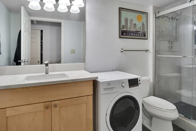 $399,900 | 270 East Highland Avenue, Unit 916, Milwaukee, WI 53202