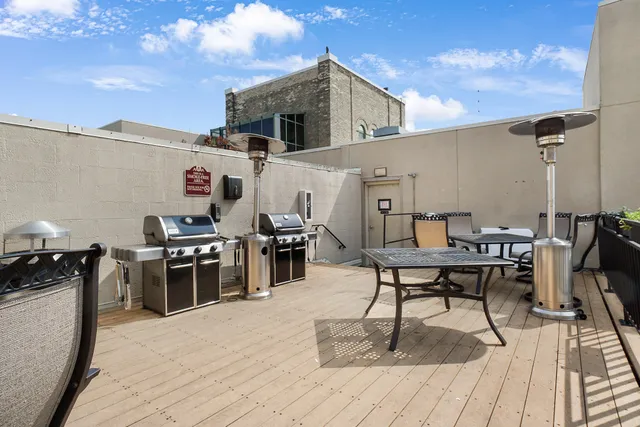 $399,900 | 270 East Highland Avenue, Unit 916, Milwaukee, WI 53202