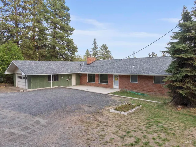$565,000 | 4649 Highway 95, Moscow, ID 83843