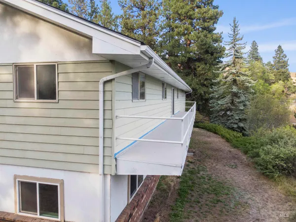 $565,000 | 4649 Highway 95, Moscow, ID 83843