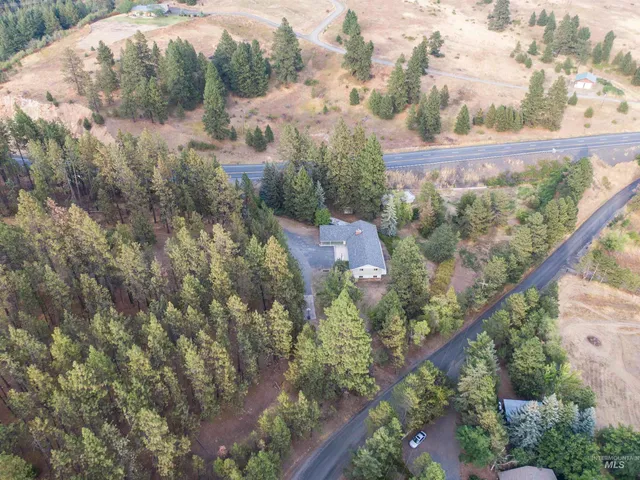 $565,000 | 4649 Highway 95, Moscow, ID 83843