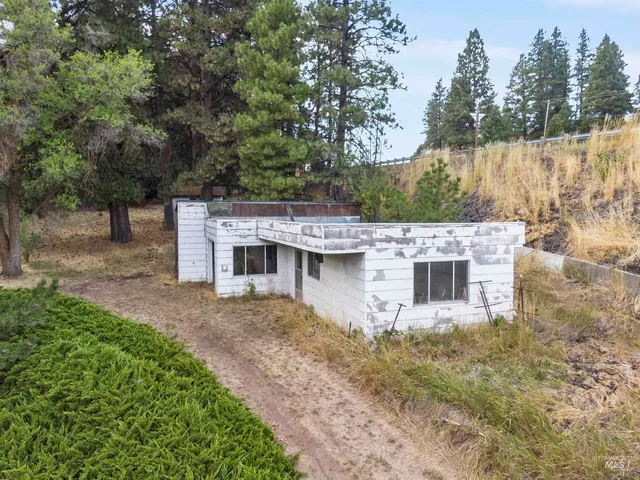 $565,000 | 4649 Highway 95, Moscow, ID 83843