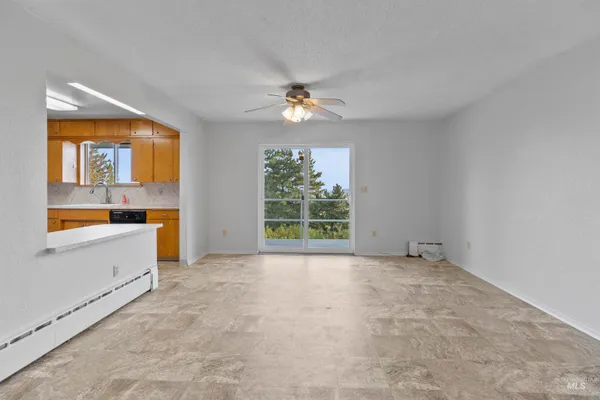 $565,000 | 4649 Highway 95, Moscow, ID 83843