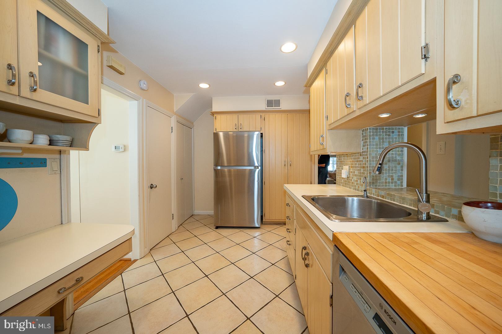 535 Hamilton Road Merion Station, PA 19066 - Photo 18 of 47