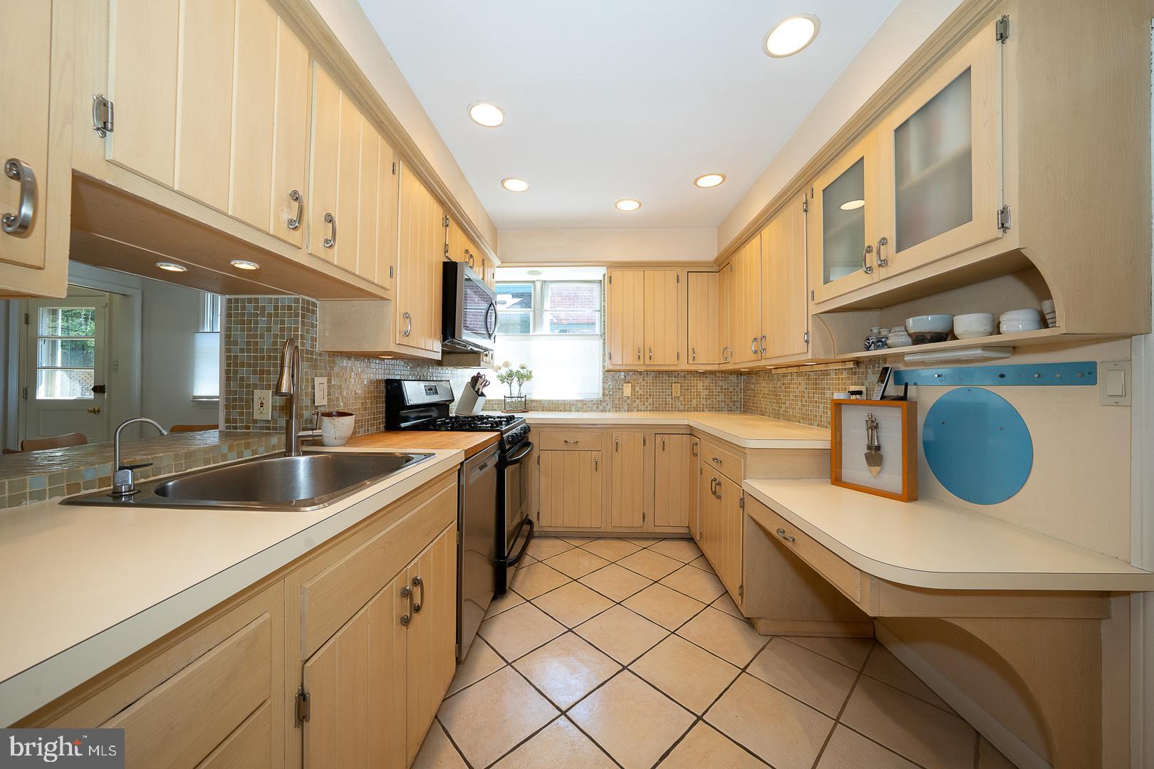 535 Hamilton Road Merion Station, PA 19066 - Photo 19 of 47