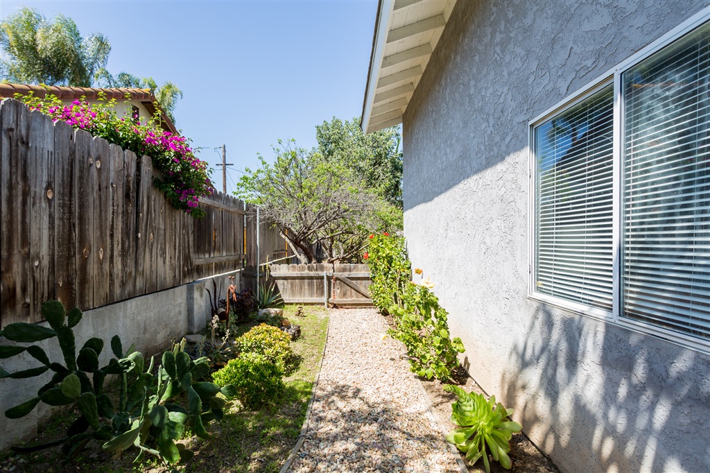 3150 Rio Way Spring Valley, CA 91977 - Photo 5 of 16