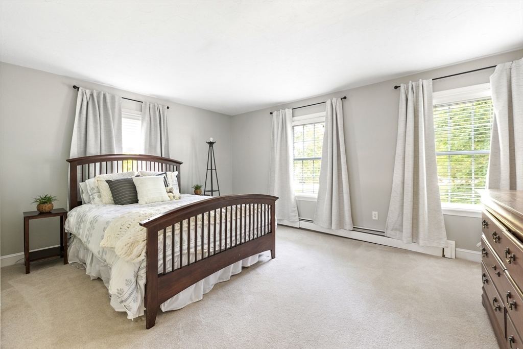 10 Winston Road Holliston, MA 01746 - Photo 26 of 38