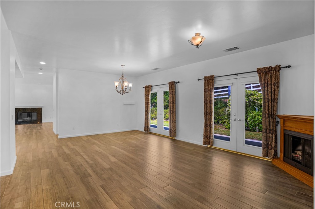 29781 Pasada Road Temecula, CA 92591 - Photo 22 of 58 Front livingroom