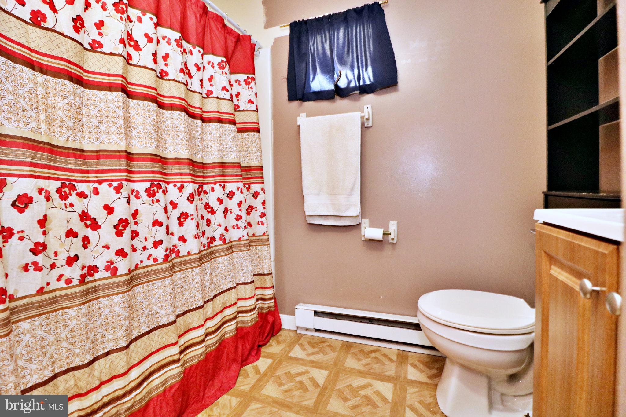 149 Hilltop Loop Road Harpers Ferry, WV 25425 - Photo 24 of 27 Bath