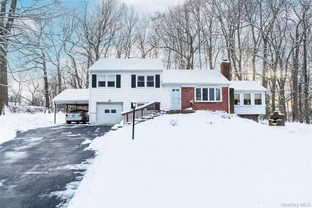 $479,000 | 9 Southview Lane, Hopewell Junction, NY 12533