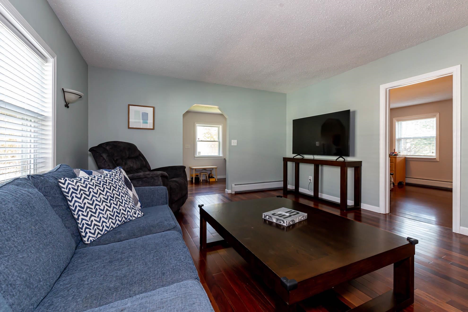 213 South Mammoth Road Manchester, NH 03109 - Photo 19 of 37