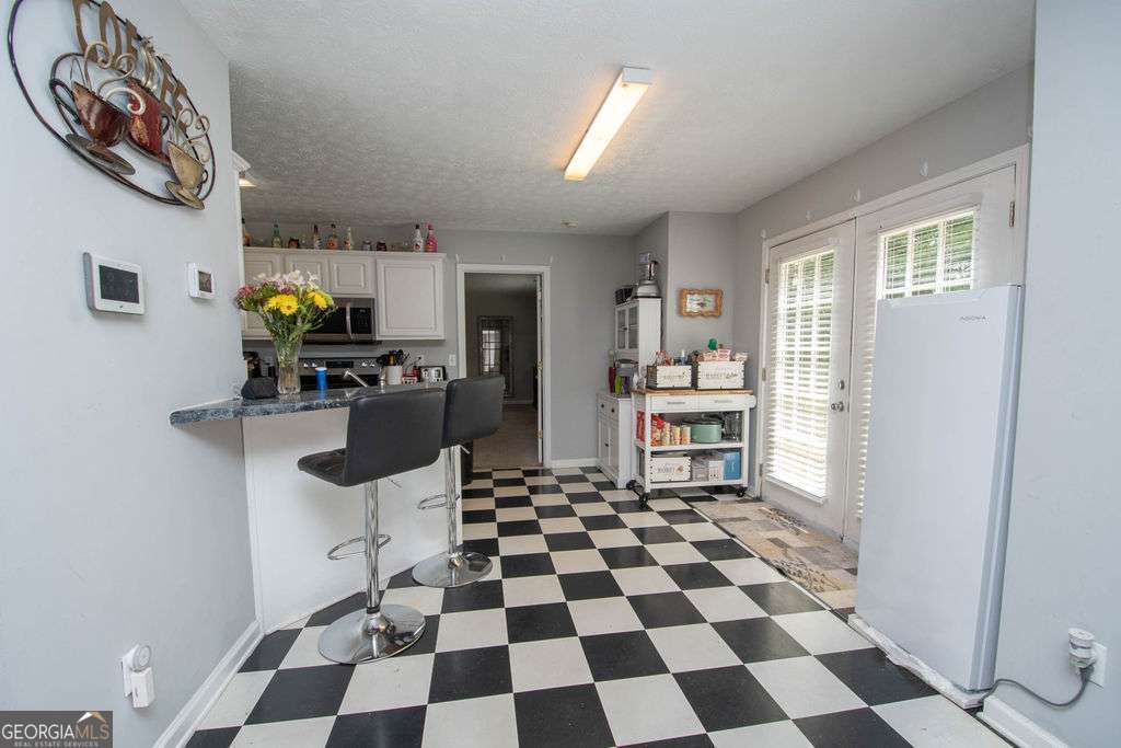 67 Roger Arnold Road Grantville, GA 30220 - Photo 16 of 36