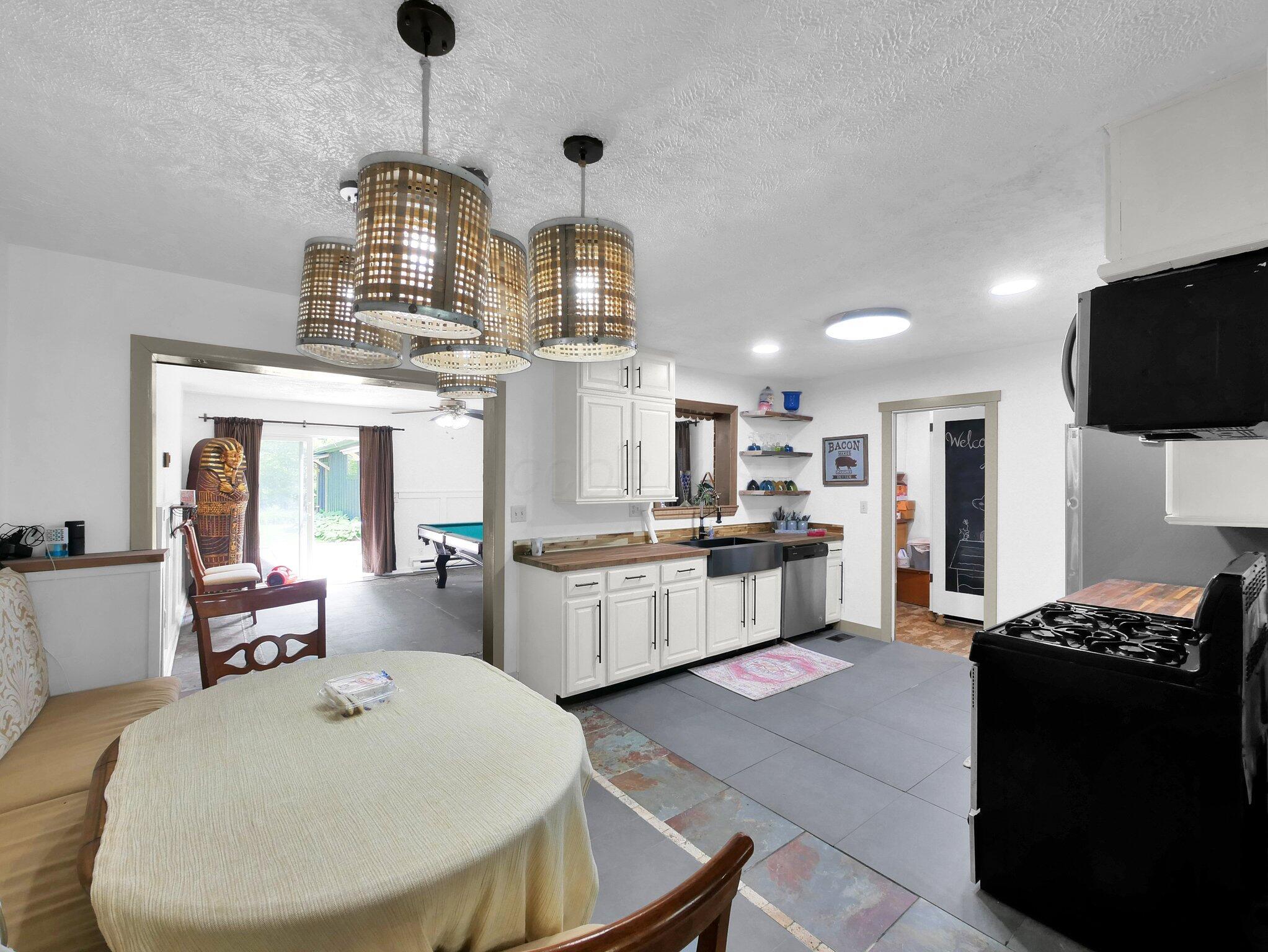 800 South Spring Road Westerville, OH 43081 - Photo 10 of 34 16-web-or-mls-800-s-spring-rd