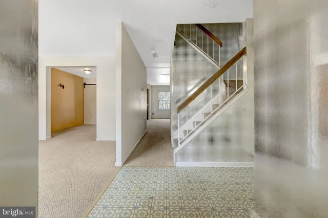 a view of entryway and hall