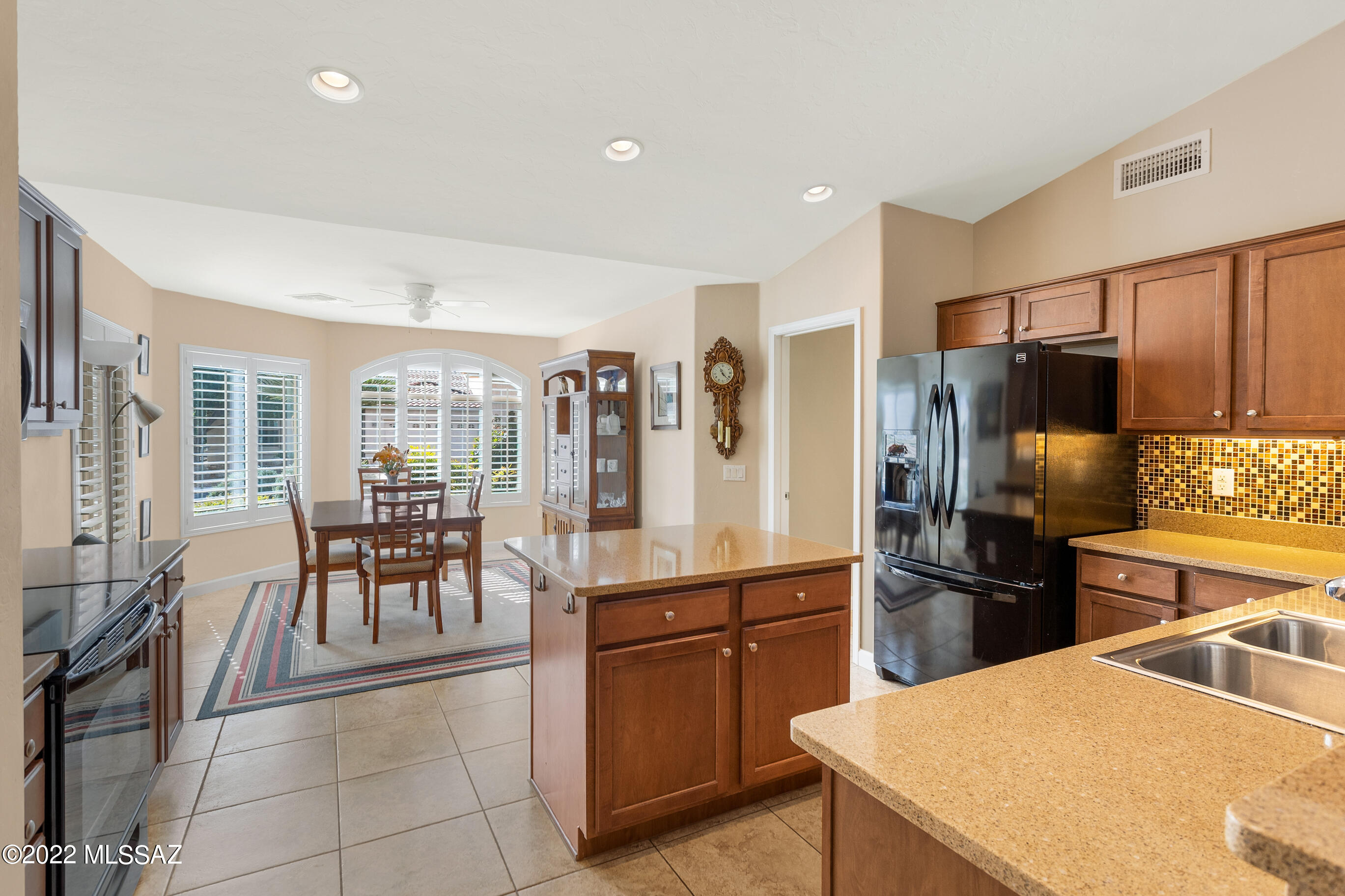 61874 East Border Rock Road Saddlebrooke, AZ 85739 - Photo 12 of 45
