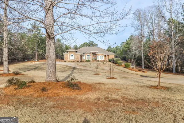 $949,000 | 304 Deer Creek Drive, Forsyth, GA 31029