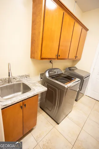 $949,000 | 304 Deer Creek Drive, Forsyth, GA 31029