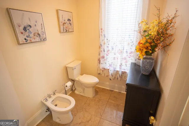 $949,000 | 304 Deer Creek Drive, Forsyth, GA 31029