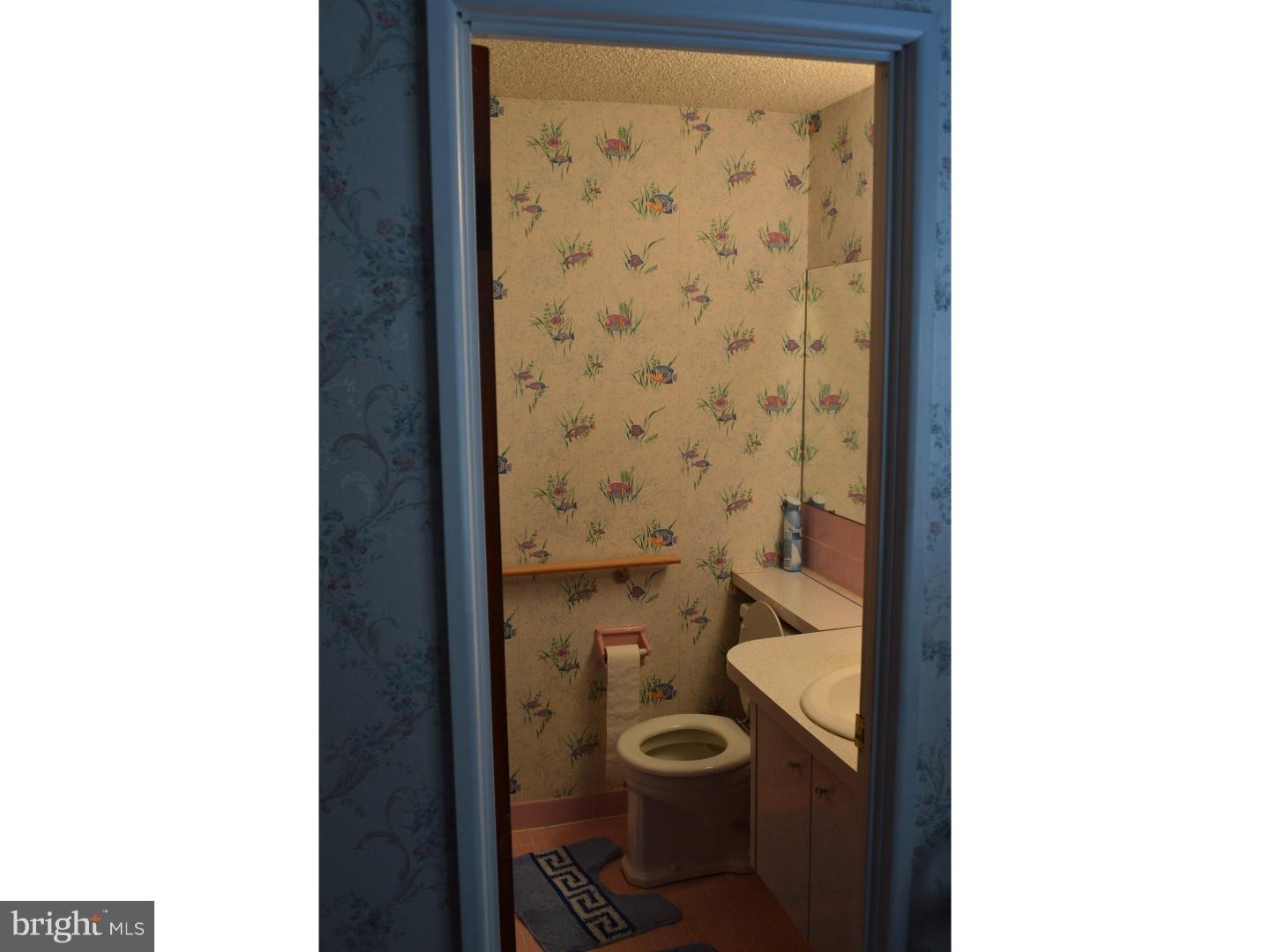 10940 East Keswick Road Philadelphia, PA 19154 - Photo 12 of 16 Gallery Image 12