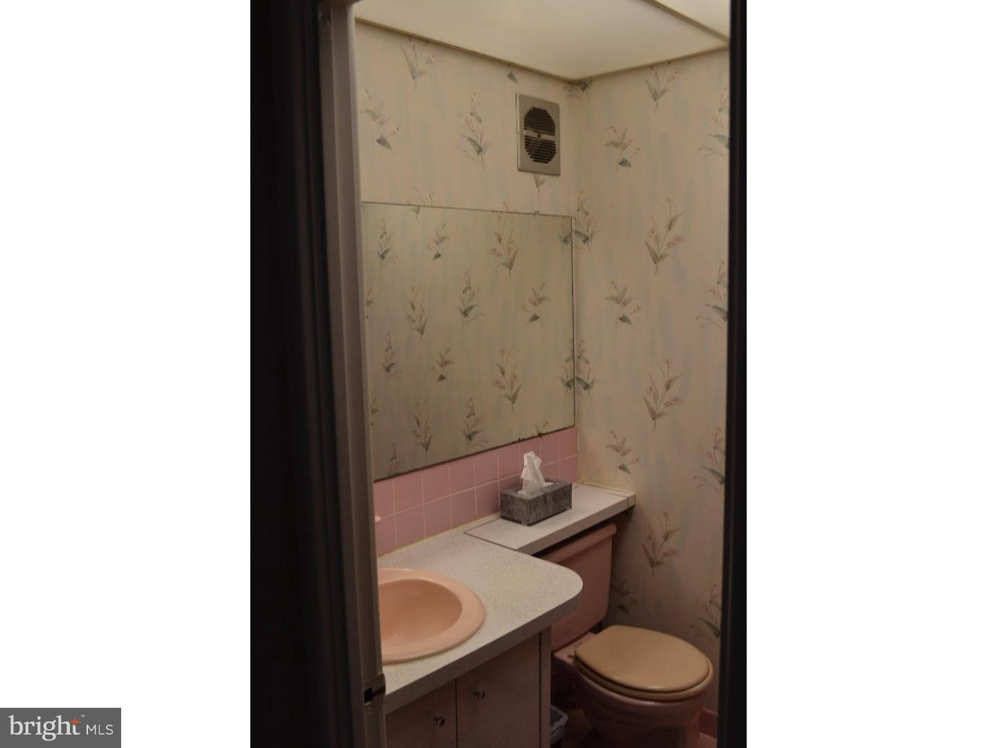 10940 East Keswick Road Philadelphia, PA 19154 - Photo 14 of 16 Gallery Image 14
